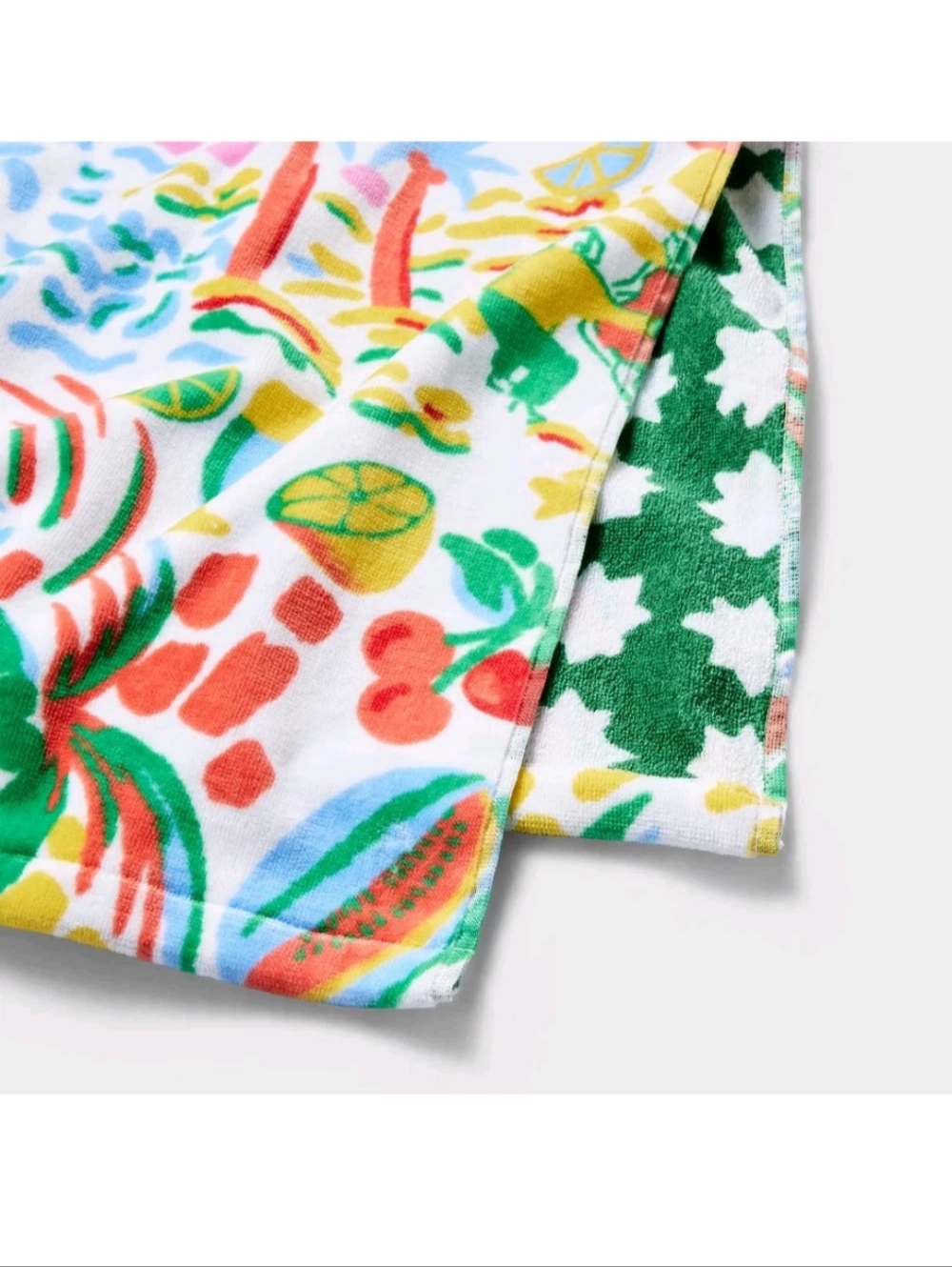 NWT Vacation Reversible Two Person Beach Towel Yellow/Green - Roller Rabbit - Picture 3 of 7